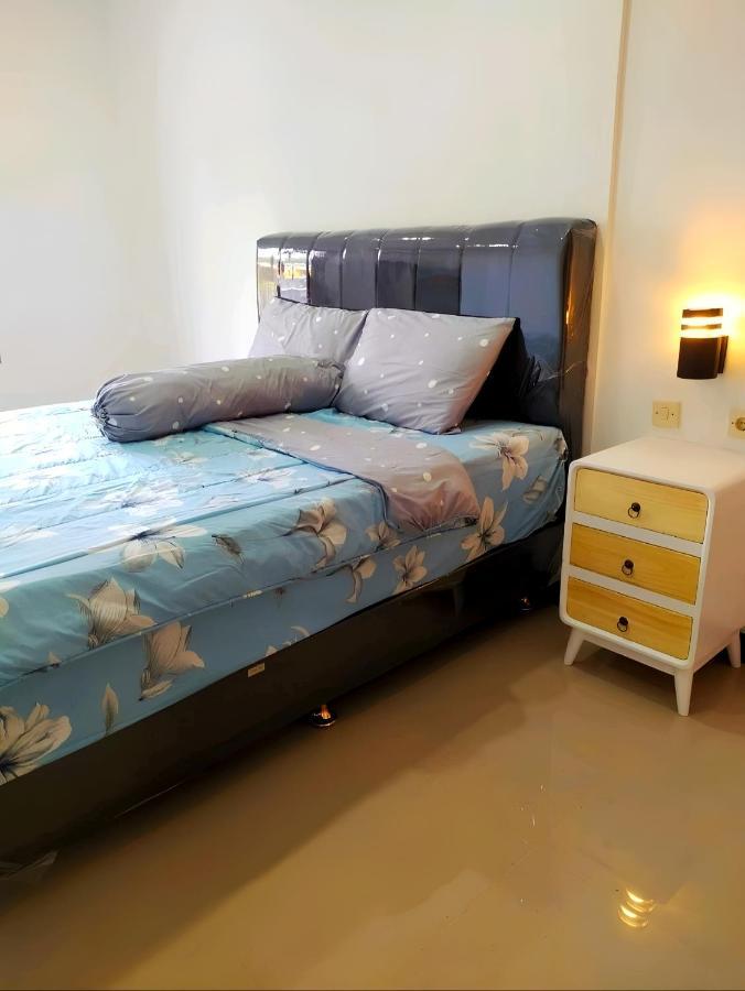 Homestay Omah Putih 반툴 외부 사진